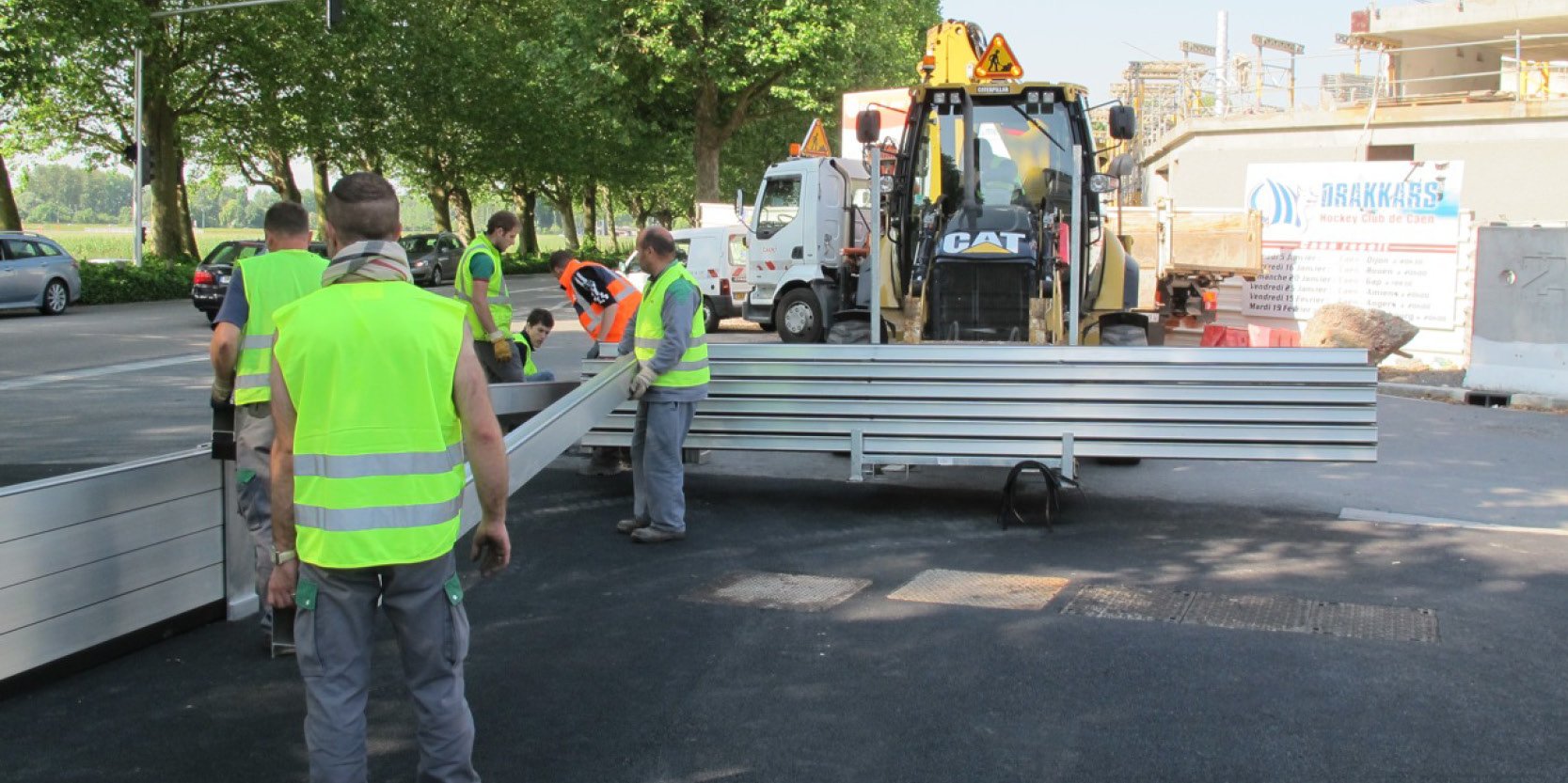 Installation d'un système de barrières de protection anti inondation
